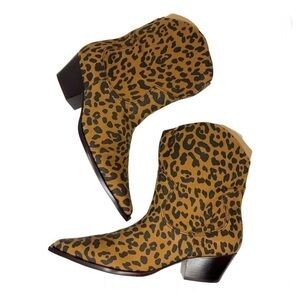 Schutz Tessie Mid Heel Western Bootie Leopard Size 8 NWOB